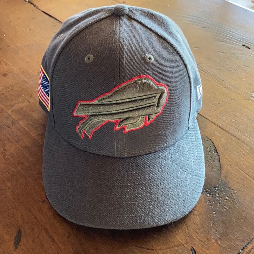 Buffalo Bills New Era Salute to Service fitted hat